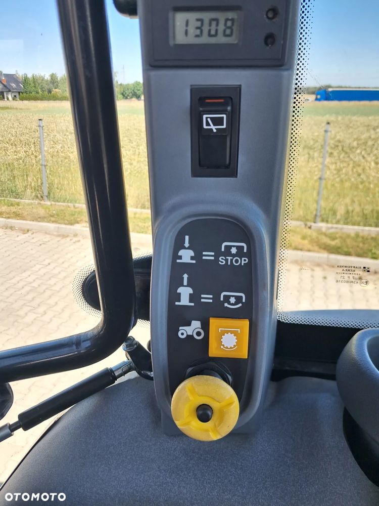 New Holland TS90 - 24