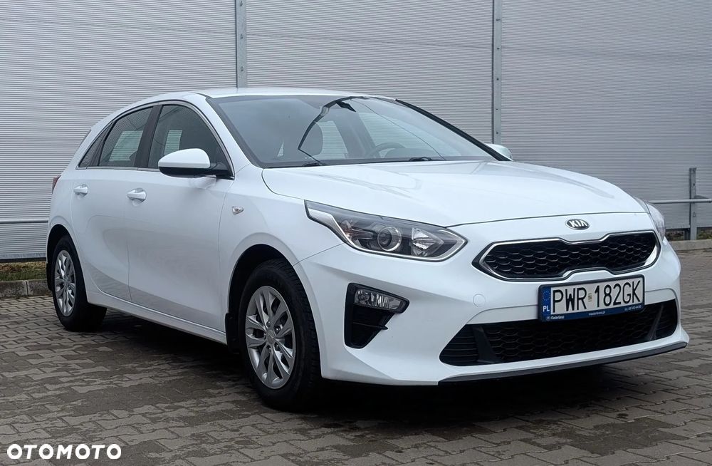 Kia Ceed 1.6 CRDi SCR M - 2