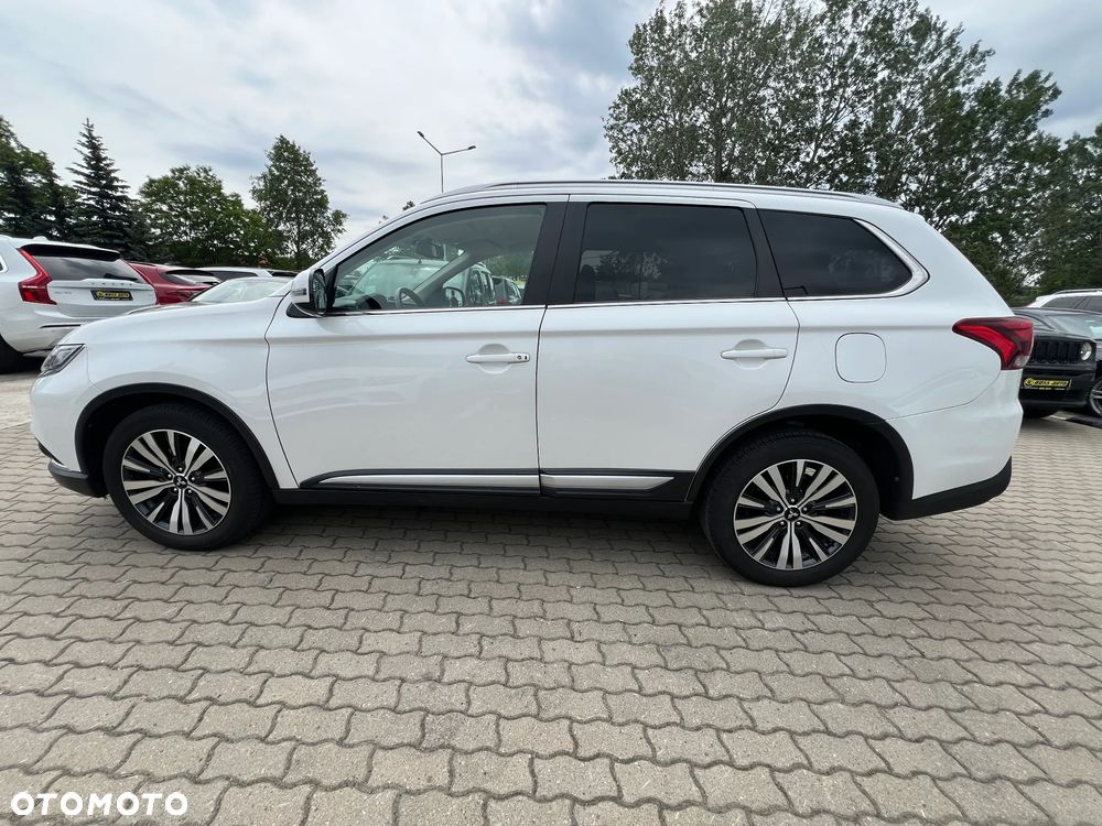 Mitsubishi Outlander - 6
