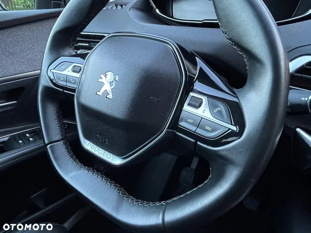 Peugeot 3008 1.2 PureTech Allure S&S - 35