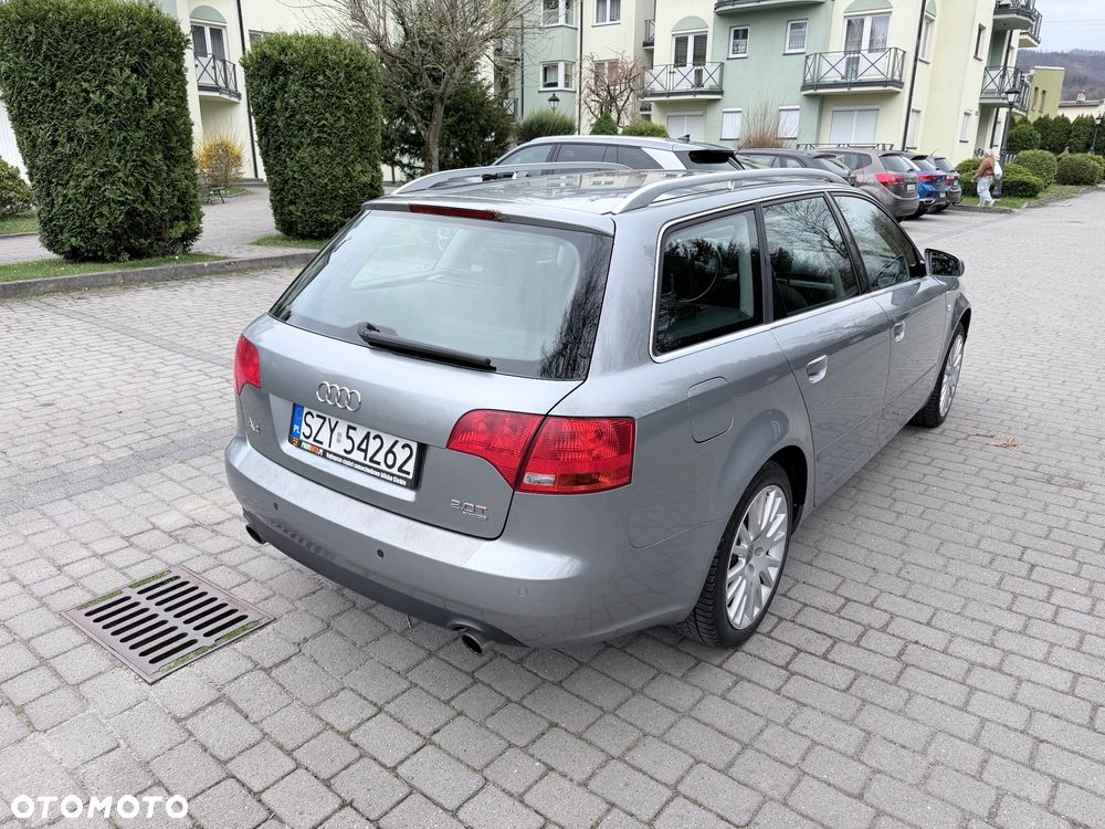 Audi A4 Avant 2.0T FSI Quattro - 4