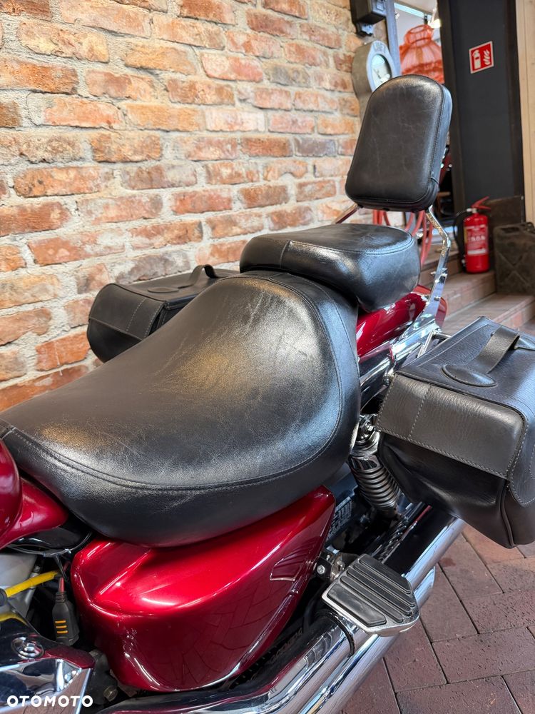 Honda VF - 25