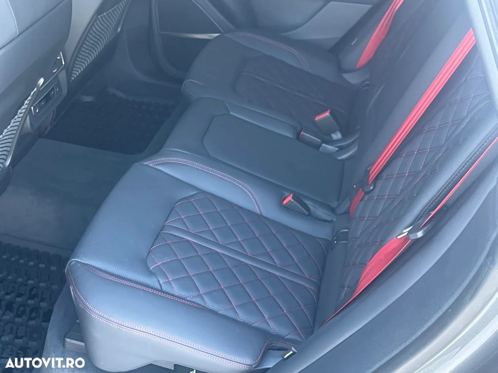 Audi Q8 - 30