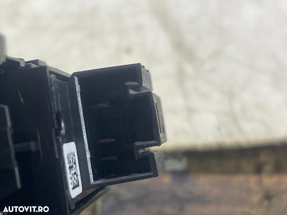 Buton geam stanga spate 5E0959855A Skoda Octavia 3 [facelift] [2017 - - 3