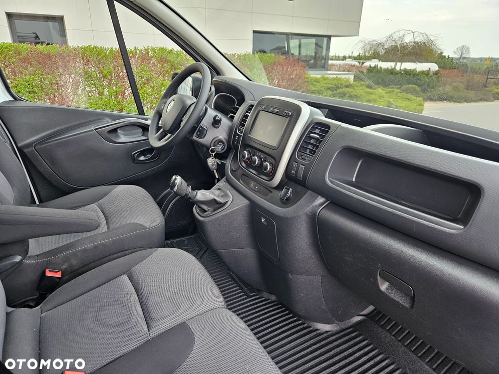 Renault Trafic Vivaro Talento - 32