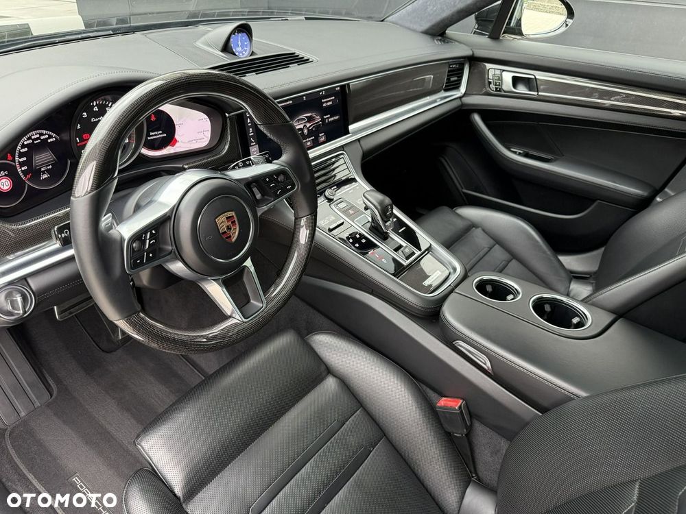 Porsche Panamera Turbo - 23
