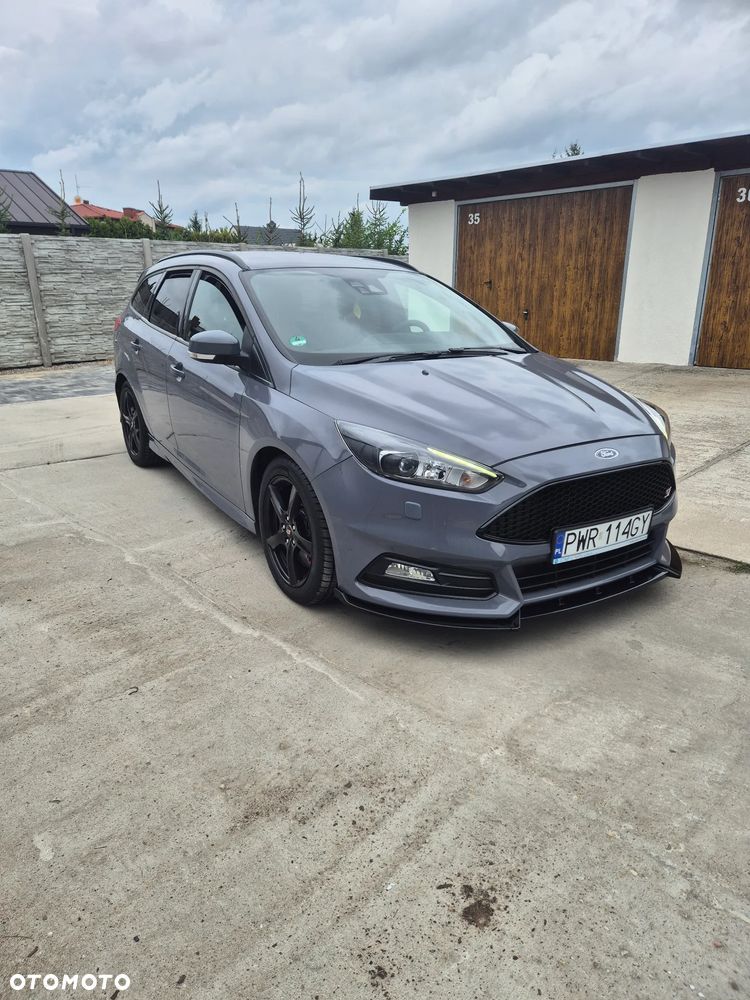 Ford Focus - 2