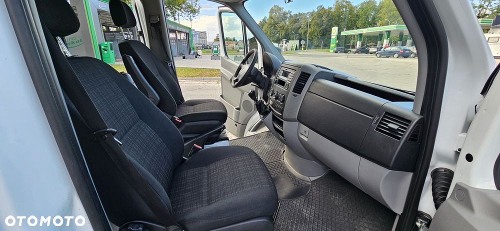 Mercedes-Benz SPRINTER - 18