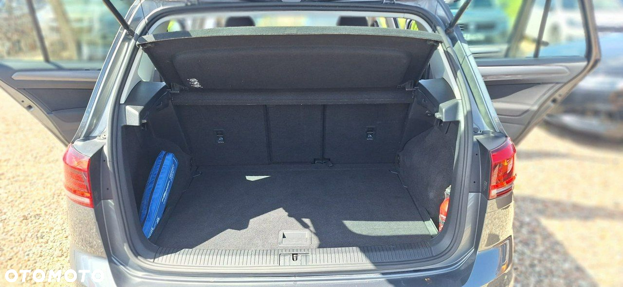 Volkswagen Golf Sportsvan - 21