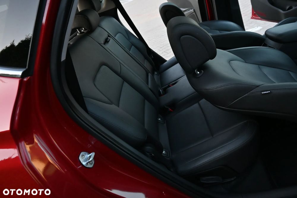 Hyundai Tucson 2.0 CRDI 4WD Automatik Premium - 26