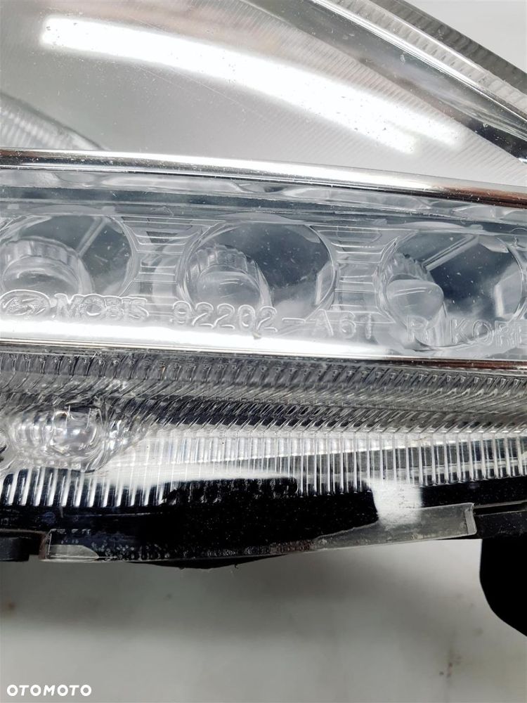 HYUNDAI i30 II 13r PRAWE ŚWIATŁO JAZDY DZIENNEJ LED DRL HALOGEN ORY - 2