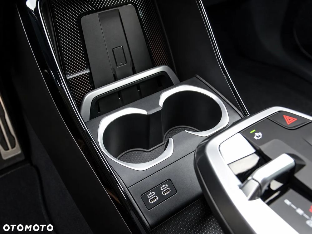 BMW X1 sDrive20i mHEV - 30