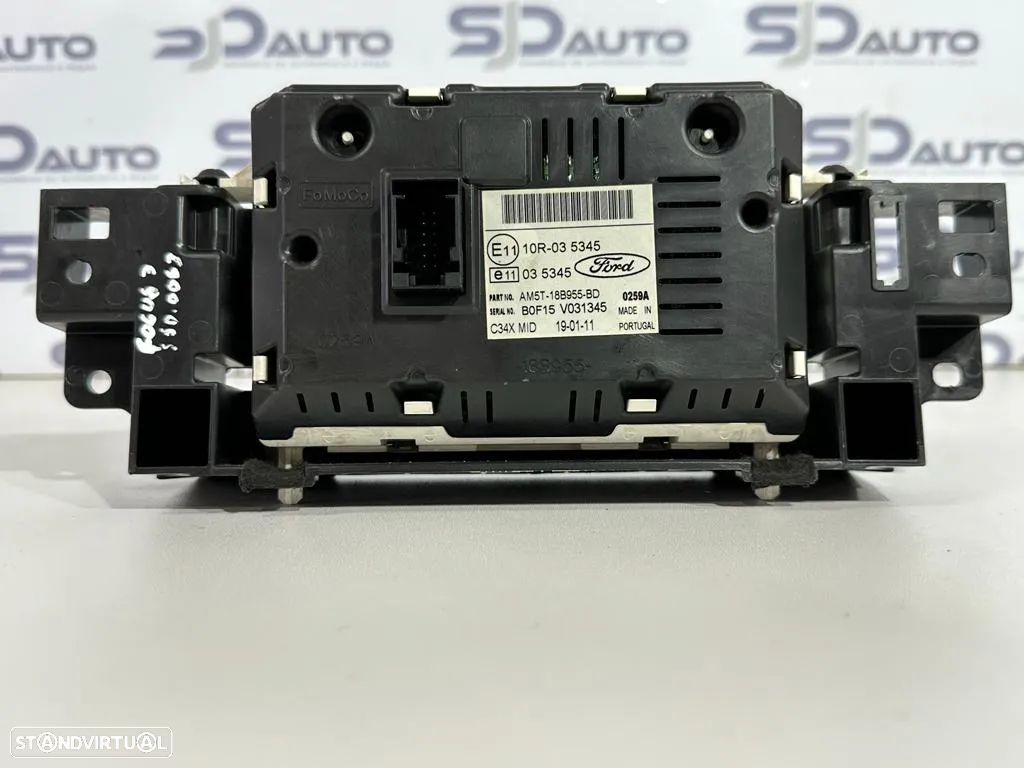 Ecrã / Display / Computador Bordo - Ford Focus III - 4