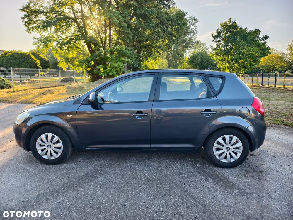 Kia Ceed - 17