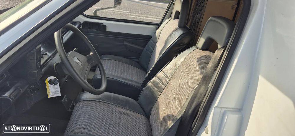 Pyc Aventure CITROEN C 15 1.8 D - PYC AVENTURE - 5 LUGARES - 4 DORMIDAS - 12