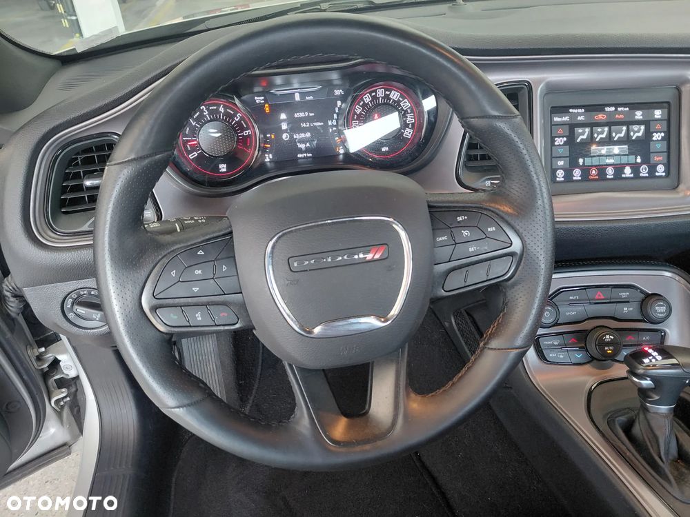 Dodge Challenger 3.6 GT AWD - 9