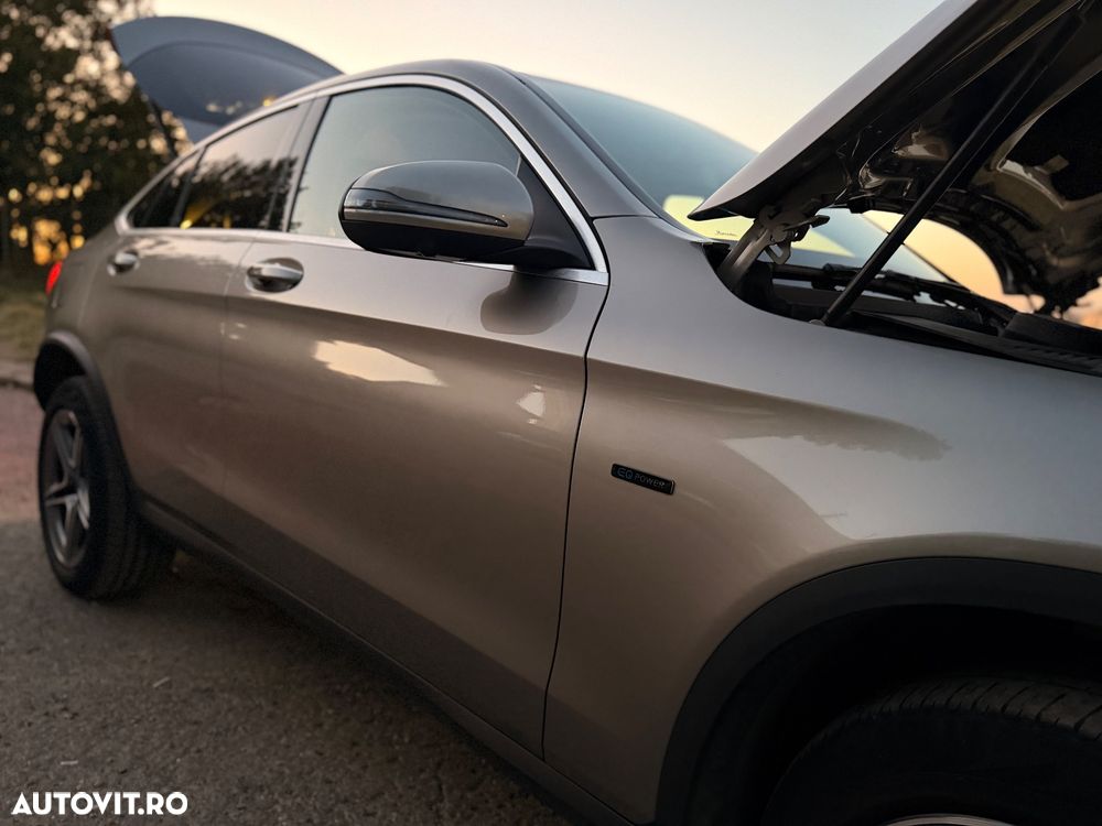 Mercedes-Benz GLC Coupe 300 4MATIC MHEV - 4