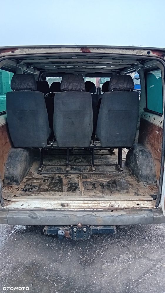 Ford Transit Furgon 300S - 11