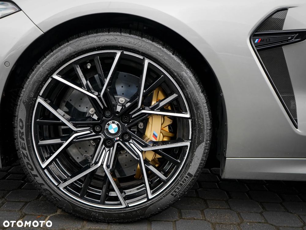 BMW M8 - 10