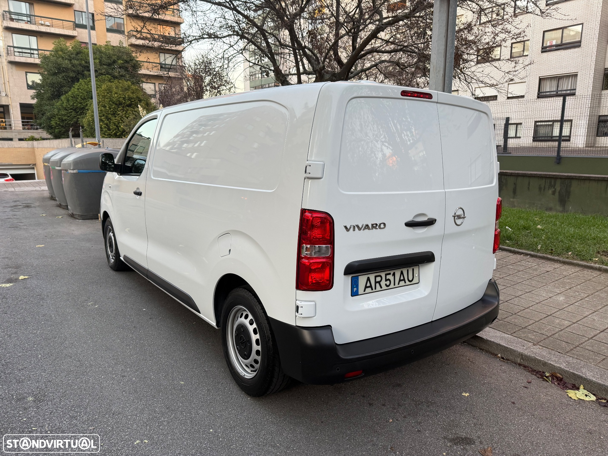 Opel Vivaro 1.5 CDTi L1H1 Essentia - 4