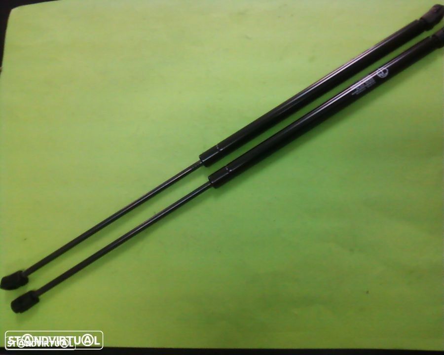 amortecedores tampa mala novos Opel corsa D 2006- - 1