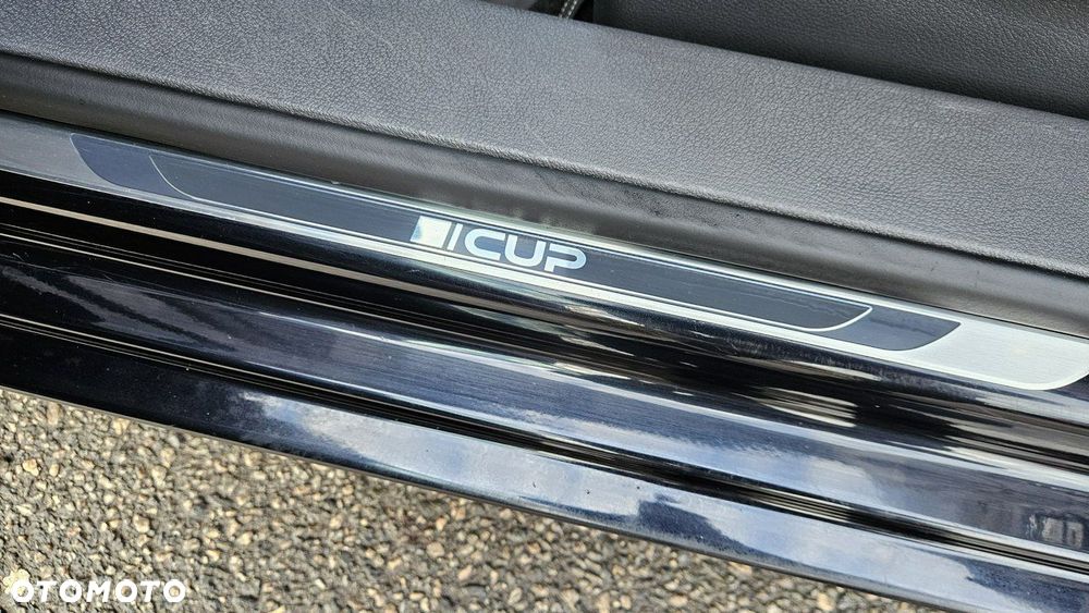 Volkswagen Touran 1.6 TDI DPF DSG Cup - 13