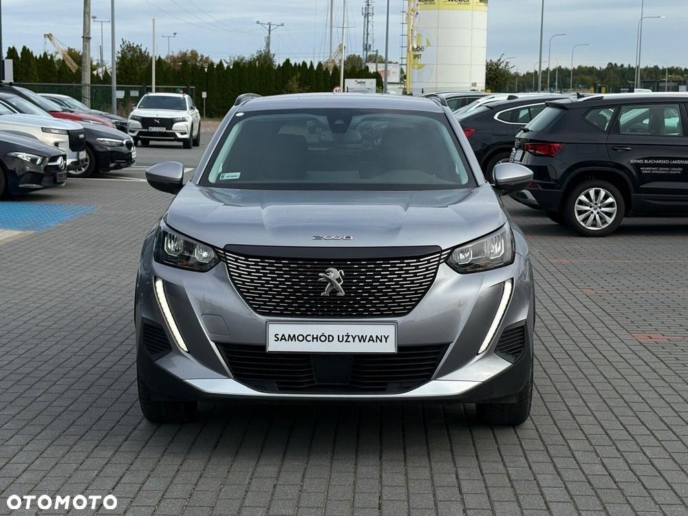 Peugeot 2008 PureTech 130 Allure S&S EAT8 - 4