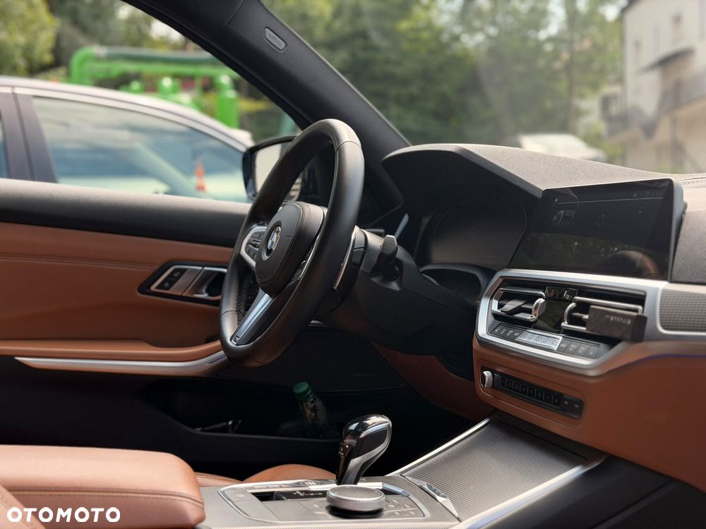 BMW Seria 3 330i xDrive M Sport sport - 19