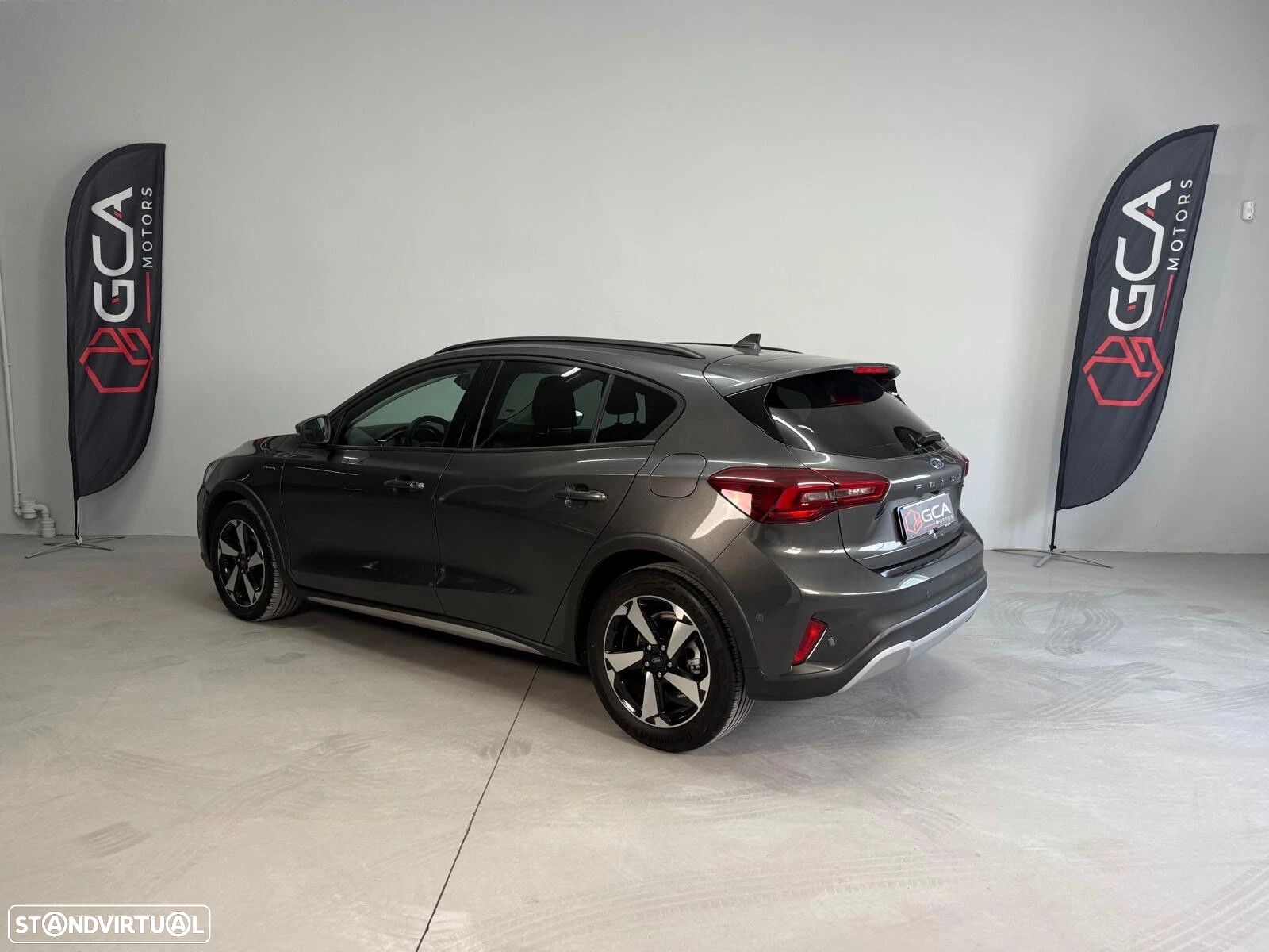 Ford Focus 1.0 EcoBoost Hybrid ST-LINE - 4