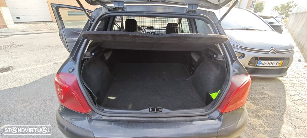 Peugeot 307 1.4 HDi XR - 4