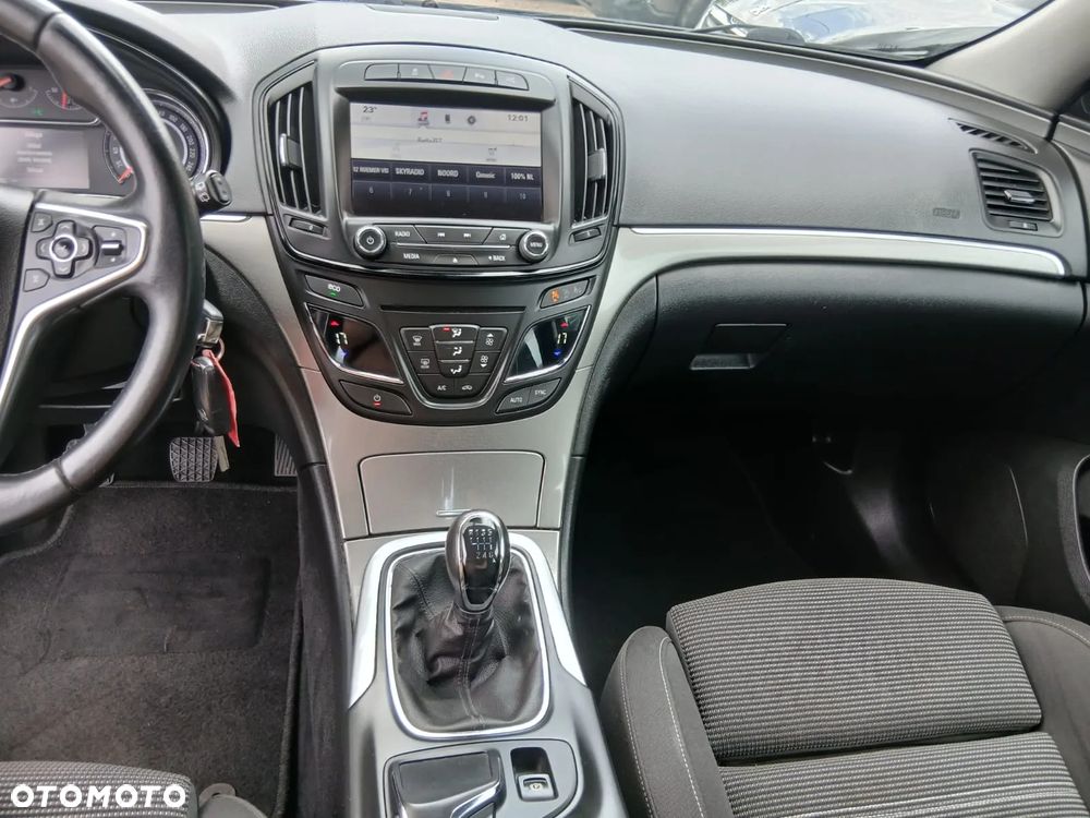 Opel Insignia 1.4 T Edition S&S - 23