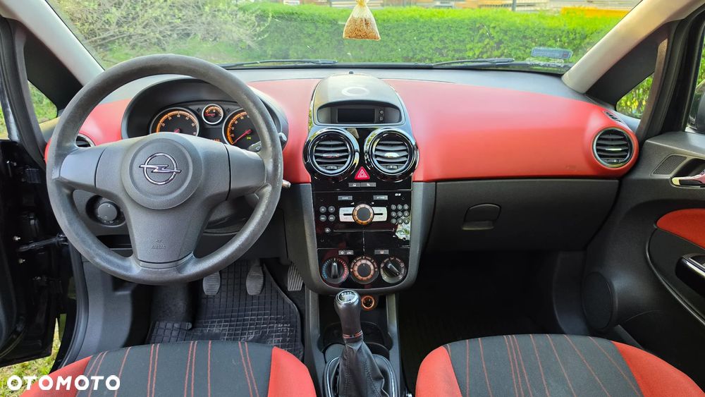 Opel Corsa 1.4 16V Enjoy - 18