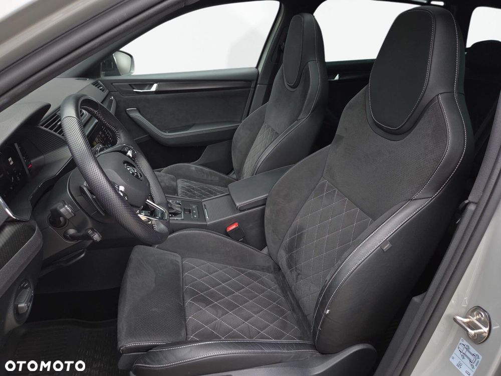 Skoda Superb 2.0 TDI SCR 4x4 Sportline DSG - 11