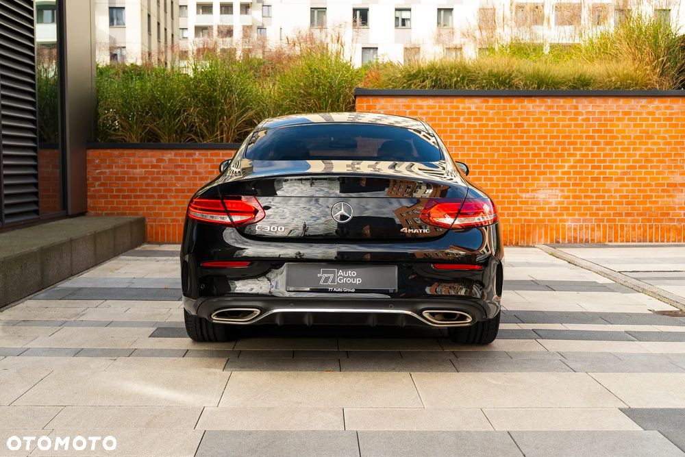 Mercedes-Benz Klasa C 300 4MATIC 9G-TRONIC - 8