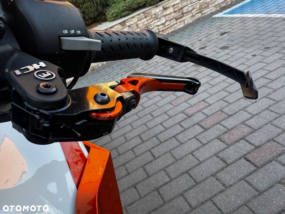 KTM Super Duke - 19