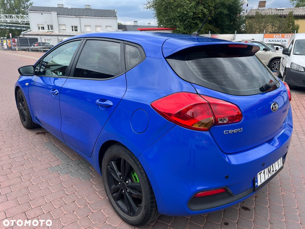 Kia Ceed - 27