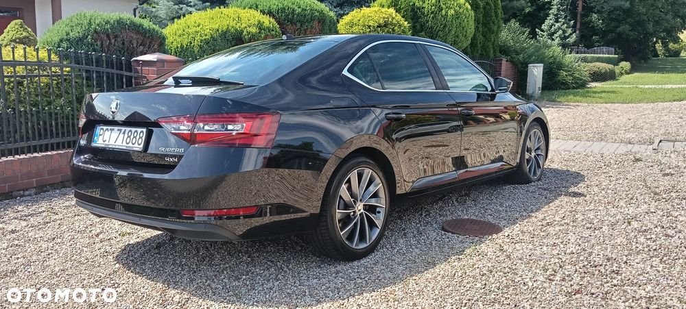 Skoda Superb 2.0 TDI 4x4 L&K DSG - 4