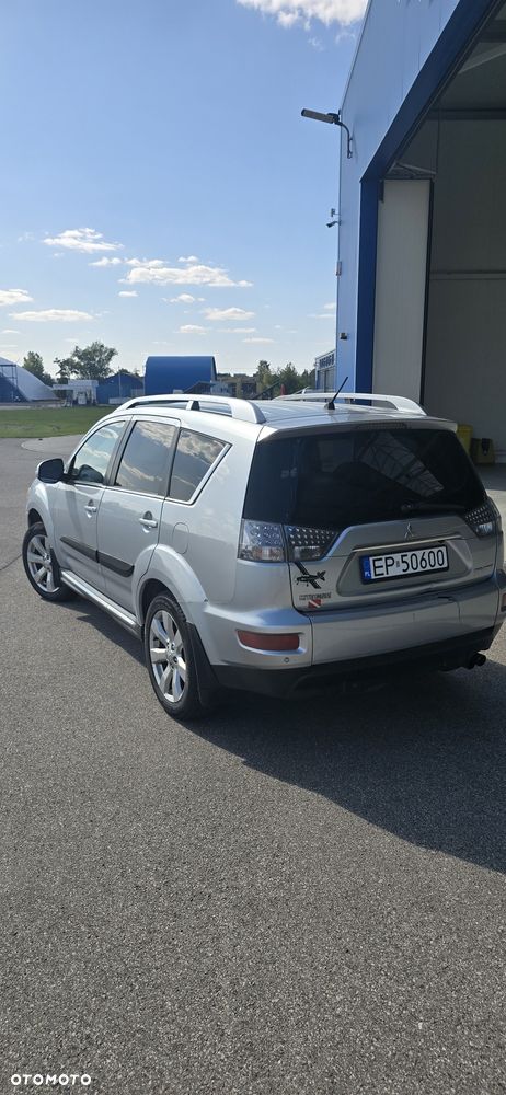 Mitsubishi Outlander - 3