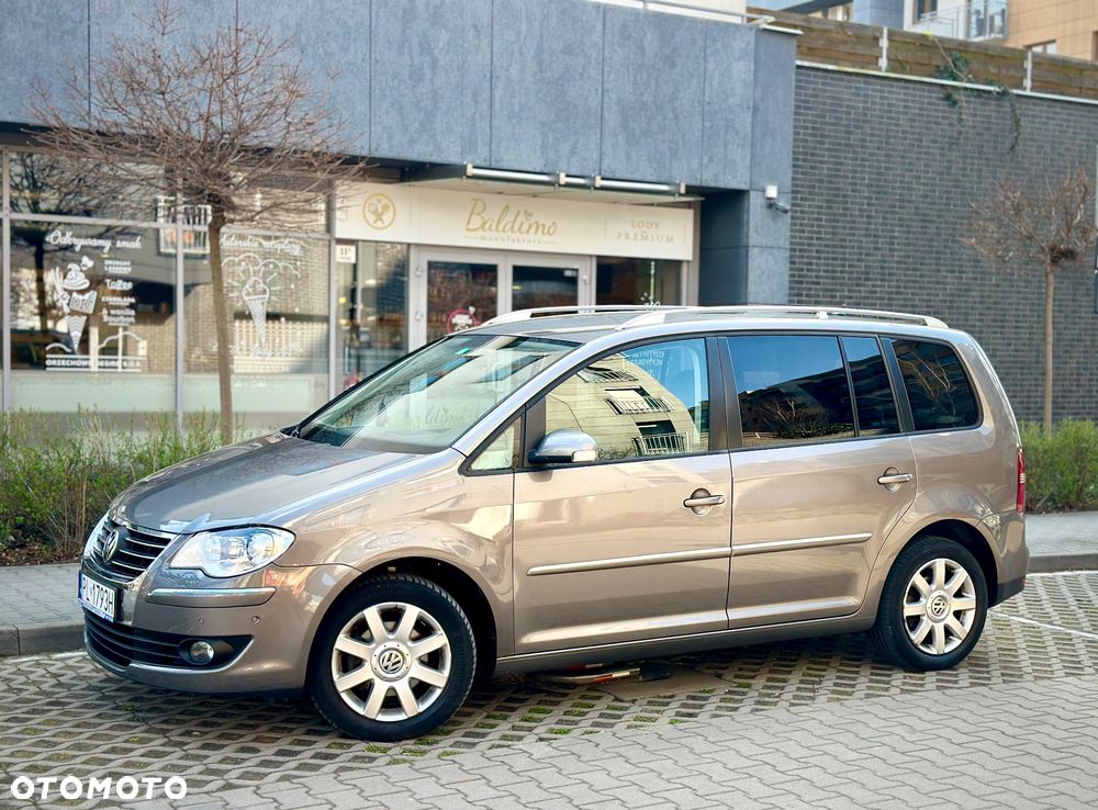Volkswagen Touran 1.4 TSI DSG Highline - 4