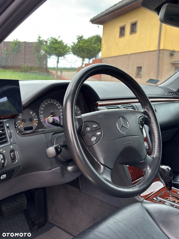 Mercedes-Benz Klasa E - 15