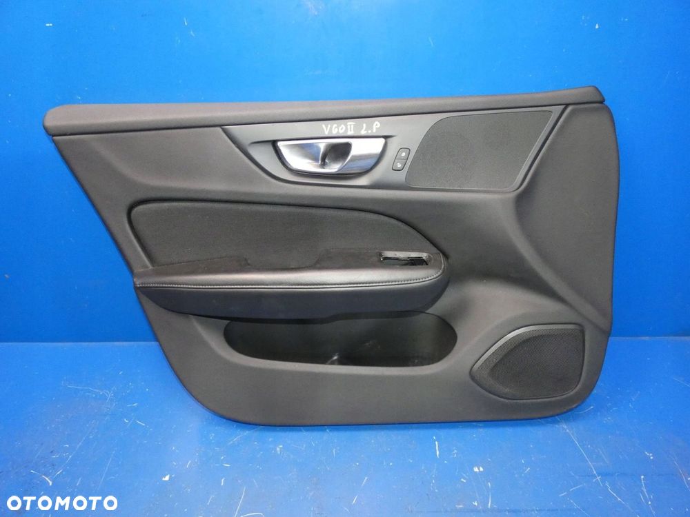 VOLVO V60 II S60 III BOCZEK TAPICERKA DRZWI LEWY PRZÓD WERSJA ANGIELSKA - 1