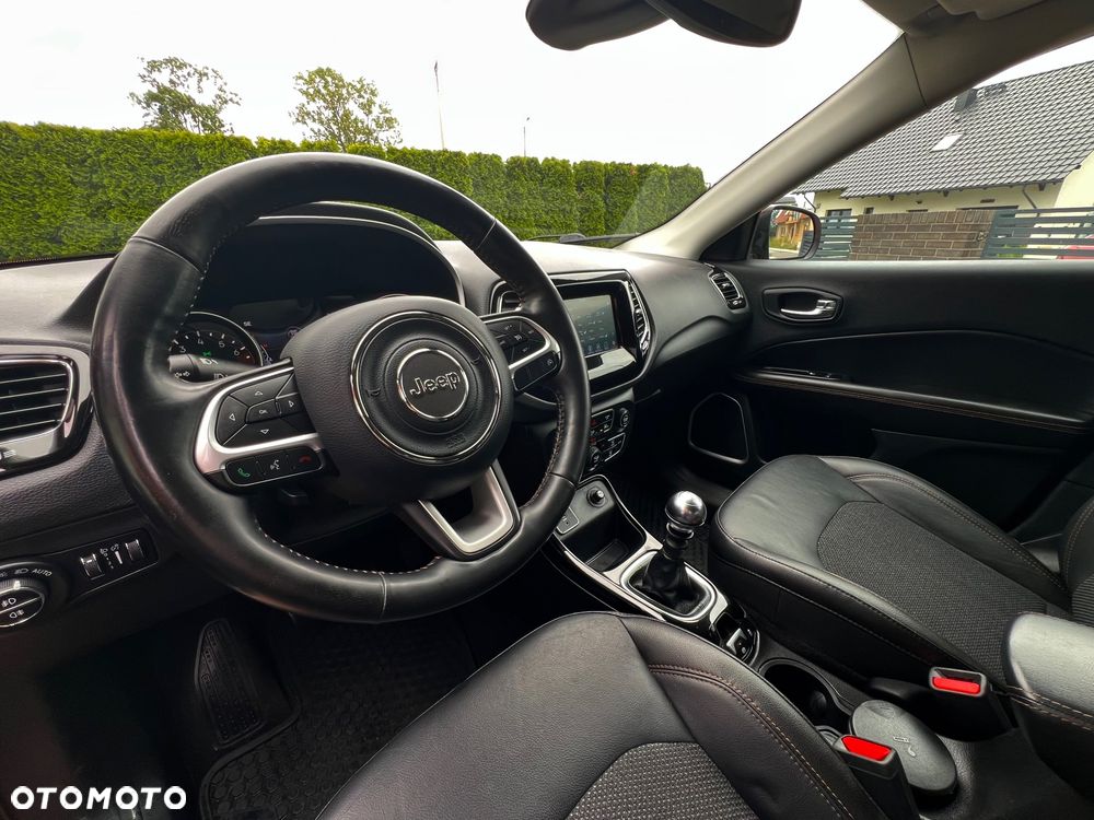 Jeep Compass 1.4 TMair Limited FWD S&S - 32