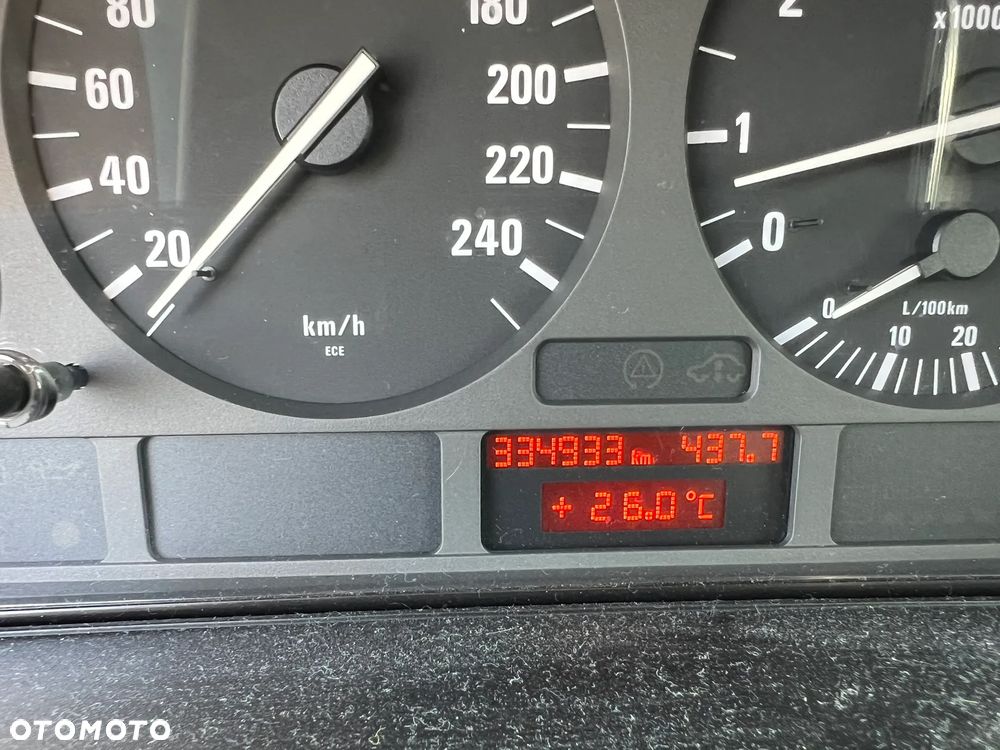 BMW Seria 5 - 12