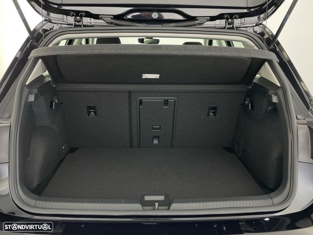VW Golf 1.5 eTSI Style DSG - 13