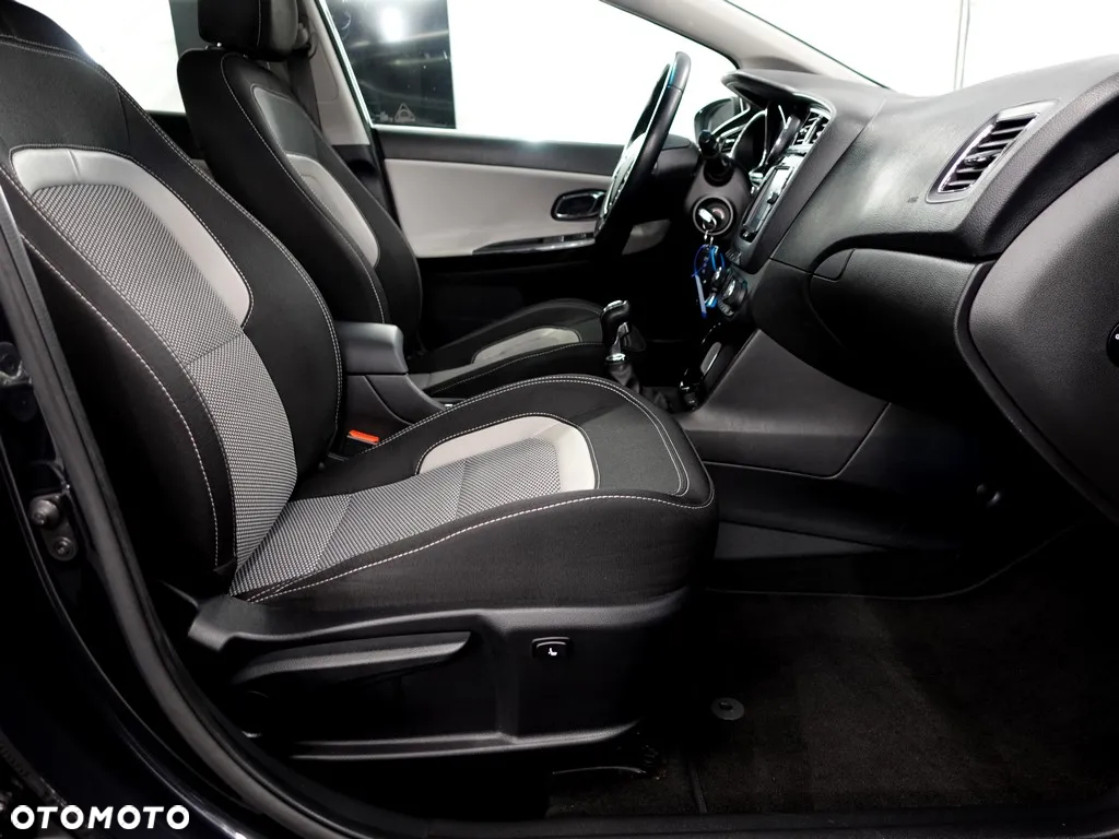 Kia Ceed Cee'd 1.6 GDI L Business Line - 15