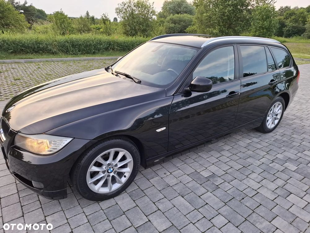 BMW Seria 3 318i - 1