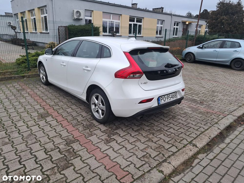 Volvo V40 D3 Drive-E Ocean Race - 4