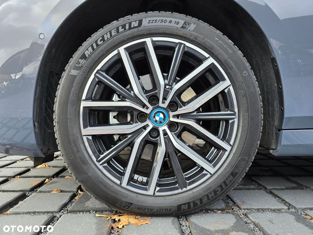 BMW Seria 2 225e xDrive M Sport sport - 21