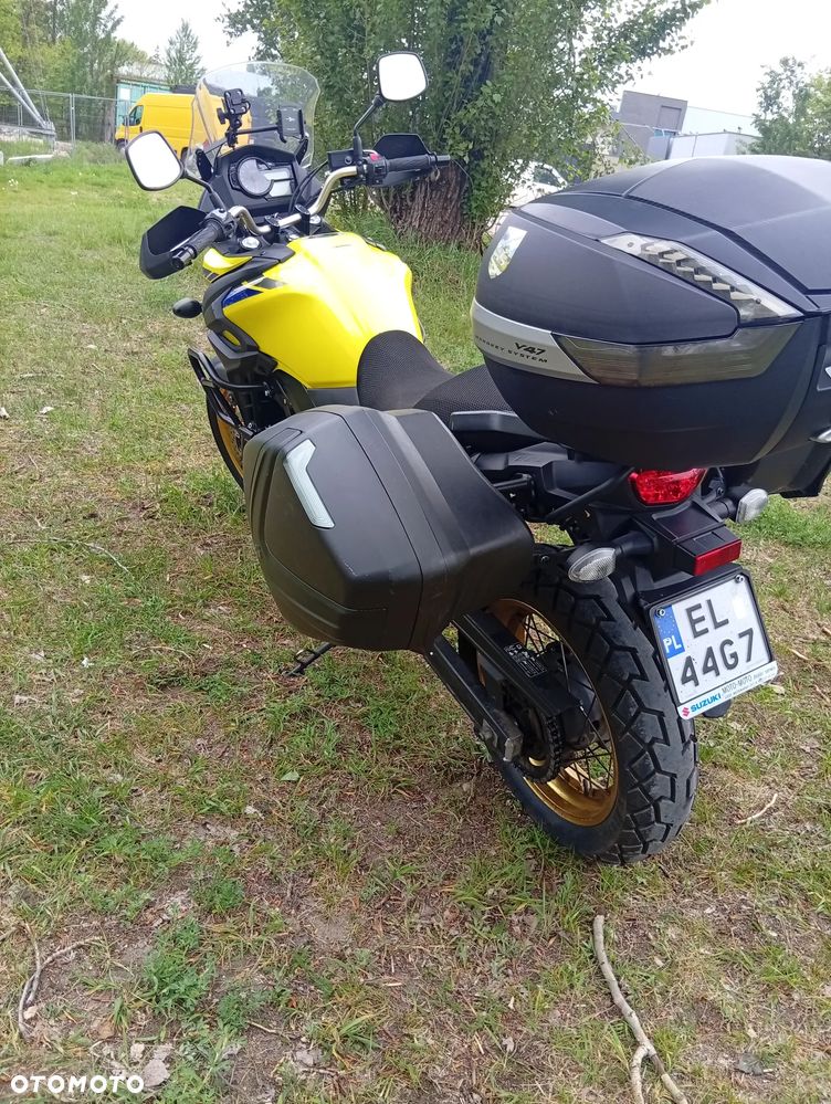 Suzuki V-STROM - 7