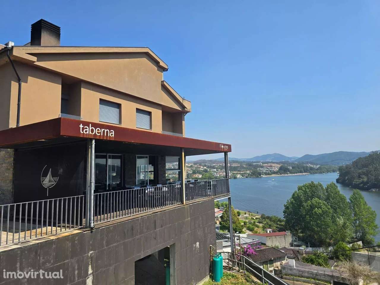 PORTUGAL • OPORTUNIDADE EXCLUSIVA DE INVESTIMENTO • VISTA PARA O RIO D - Grande imagem: 4/45